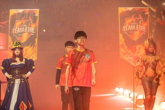 赢得比赛的 赢得比赛的