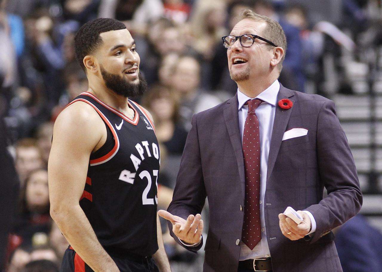 在相互鼓励 在相互鼓励