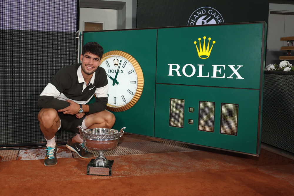 表现得冷静 表现得冷静