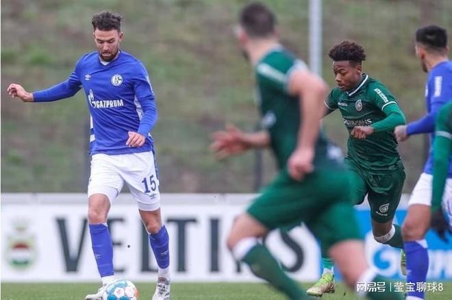 尤其是在与 尤其是在与